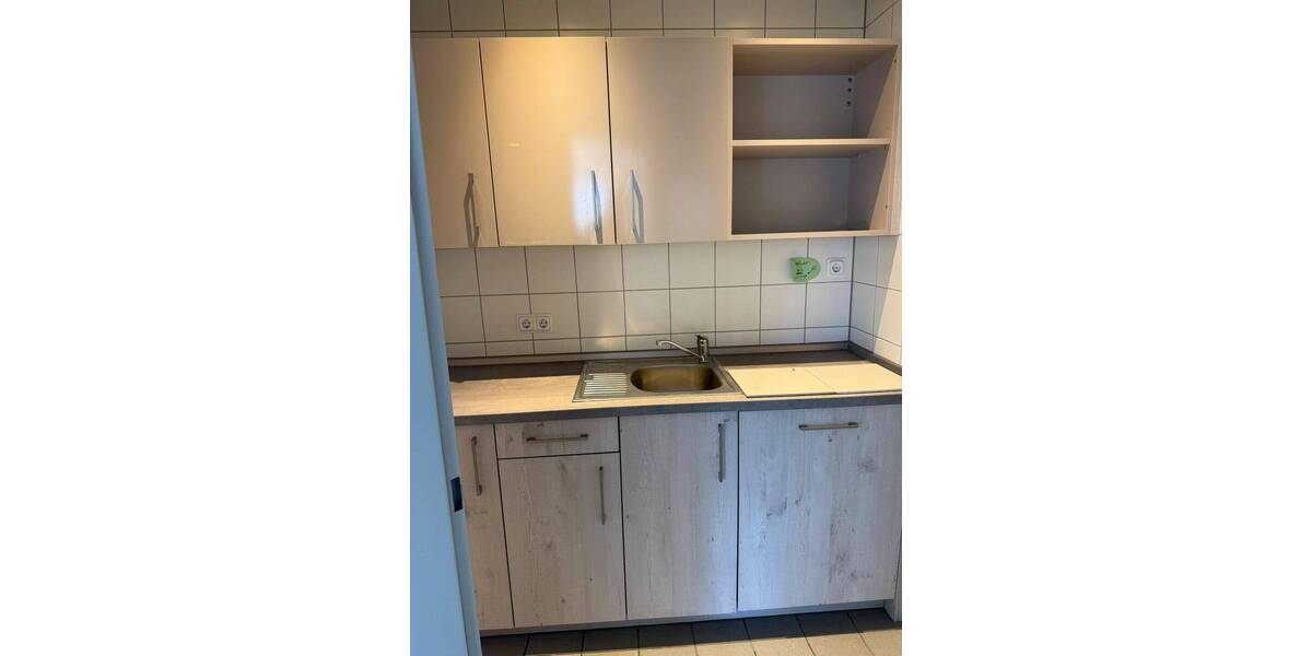 Gewerbeobjekt Göttingen Weststadt - 3 Zimmer, 122 m&sup2;, 1.000&euro; | Angebot:25996547