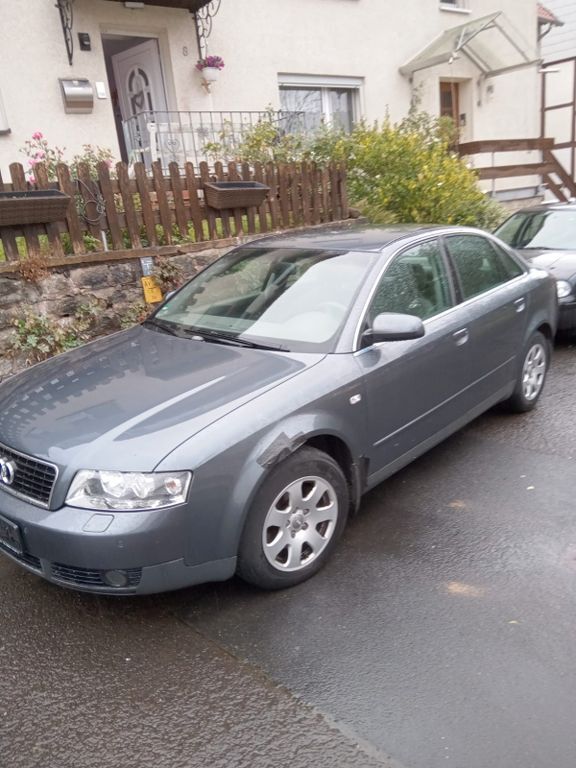 Audi A4 177.000 km 2.300 € Göttingen 37075