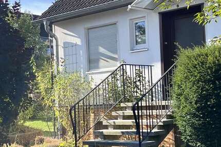 Haus zum Kaufen in Bovenden Eddigehausen 369.000 € 152 m² 7 zimmer