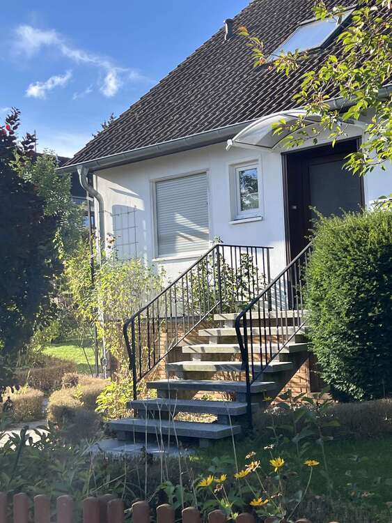 Haus zum Kaufen in Bovenden Eddigehausen 369.000 € 152 m² 7 zimmer