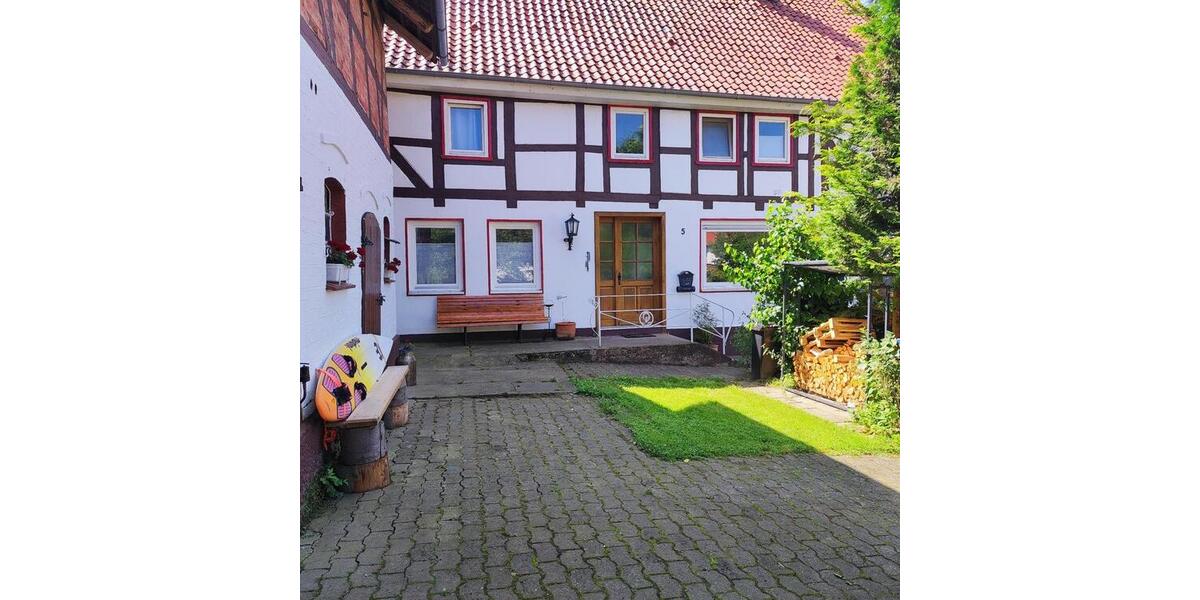 Bauernhaus, Landhaus Moringen - 7 Zimmer, 220 m&sup2;, 850&euro; | Angebot:25572029