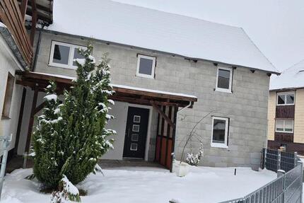 Einfamilienhaus zu vermieten in Holzerode 6 zimmer