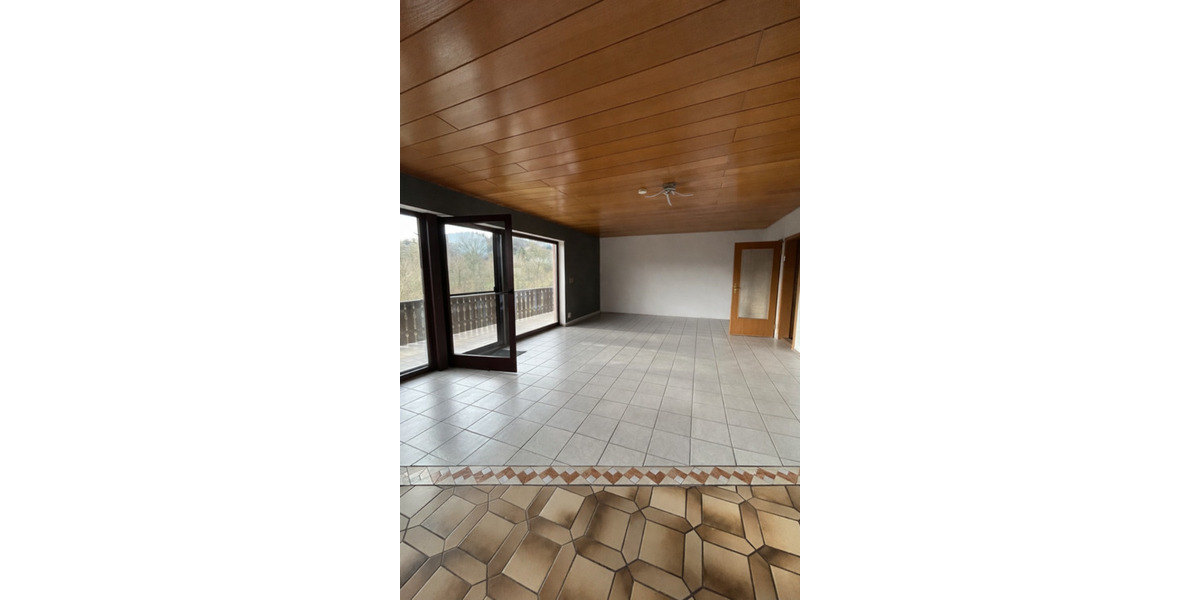 Erdgeschoßwohnung Uslar - 3 Zimmer, 136 m&sup2;, 780&euro; | Angebot:24561059