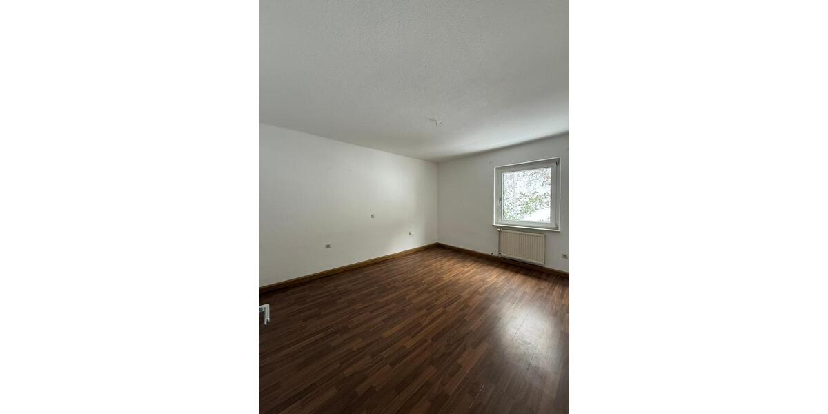Etagenwohnung Uslar - 3 Zimmer, 75 m&sup2;, 480&euro; | Angebot:26266244