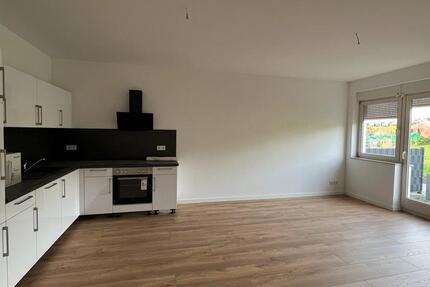 Moderne 2,5 Zimmer-Wohnung inkl. Stellplatz - Ortsteil Hohnstedt