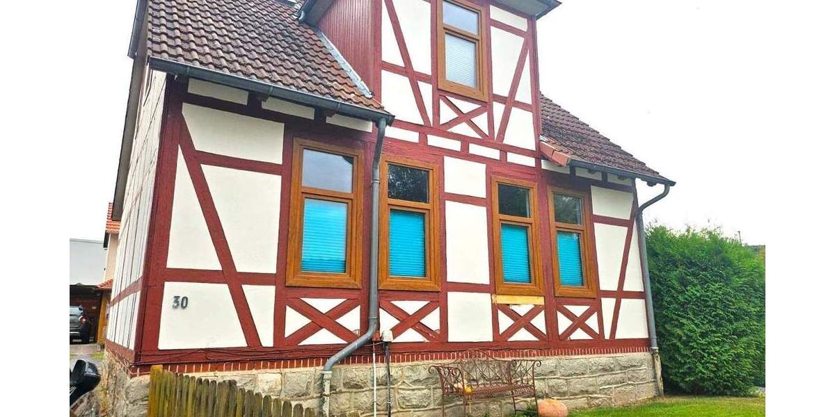 Mehrfamilienhaus, Wohnhaus Hann. Münden - 7 Zimmer, 306 m&sup2;, 299.000&euro; | Angebot:25738657