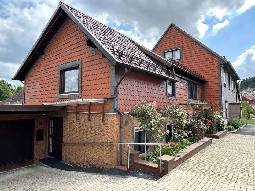 Haus zum Kaufen in Osterode am Harz 269.000 € 370 m²