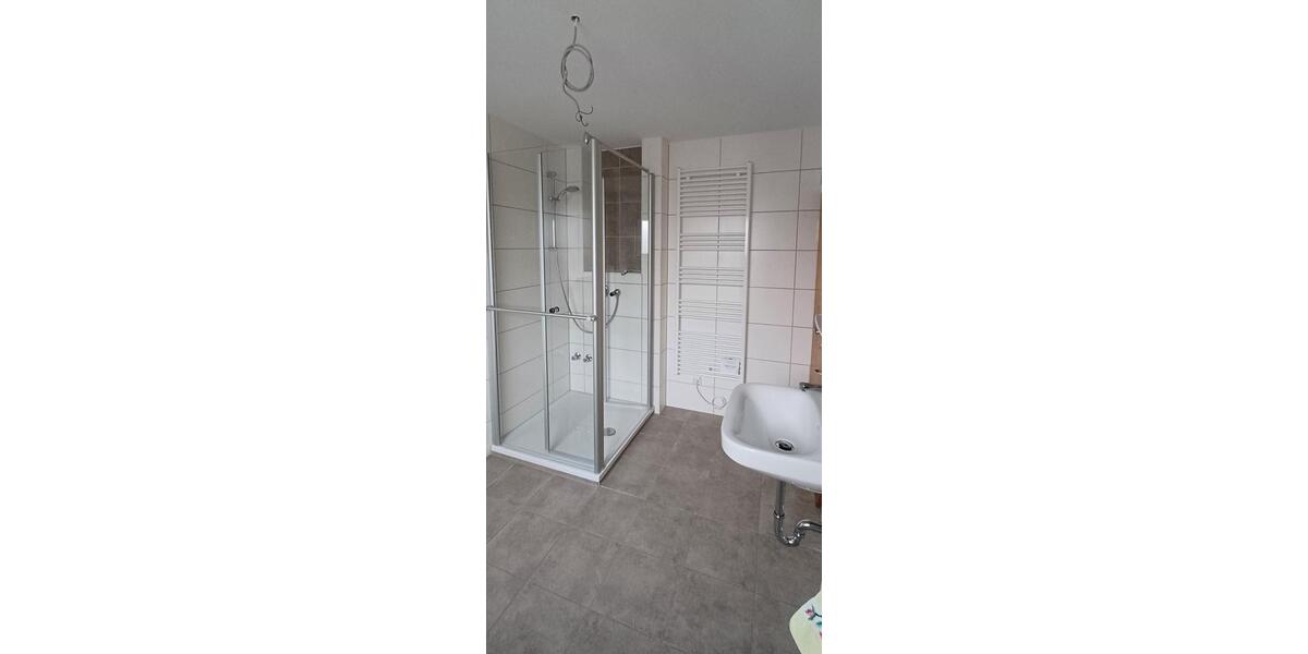 Einfamilienhaus in Wolbrechtshausen 200m2, teilsaniert 7 zimmer