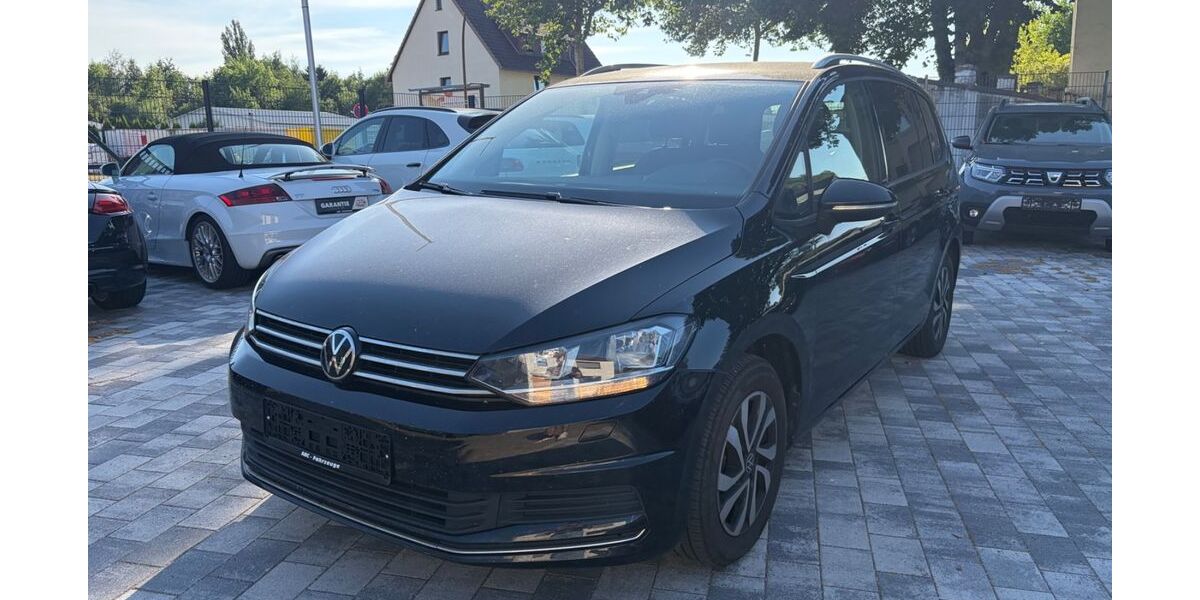 VW Touran 98.000 km 22.990 &euro; Duderstadt 37115