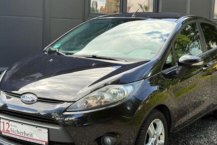 Ford Fiesta 118.000 km 3.900 &euro; Witzenhausen 37213
