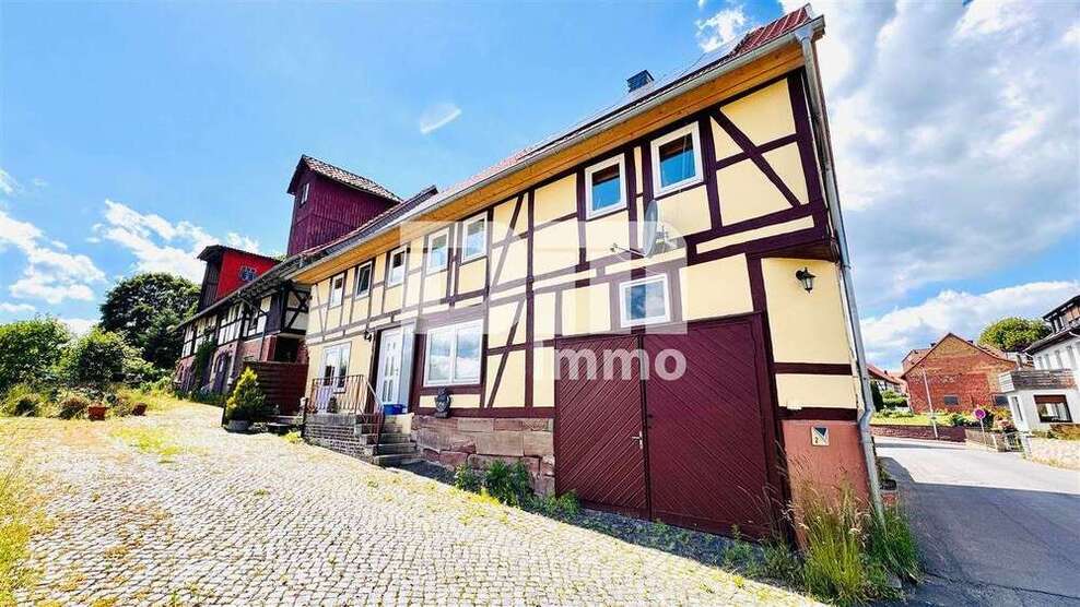 Haus zum Kaufen in Nörten-Hardenberg 159.000 € 201 m²