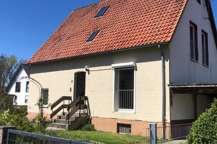Haus Bovenden - 5 Zimmer, 135 m&sup2;, 1.485&euro; | Angebot:25768985