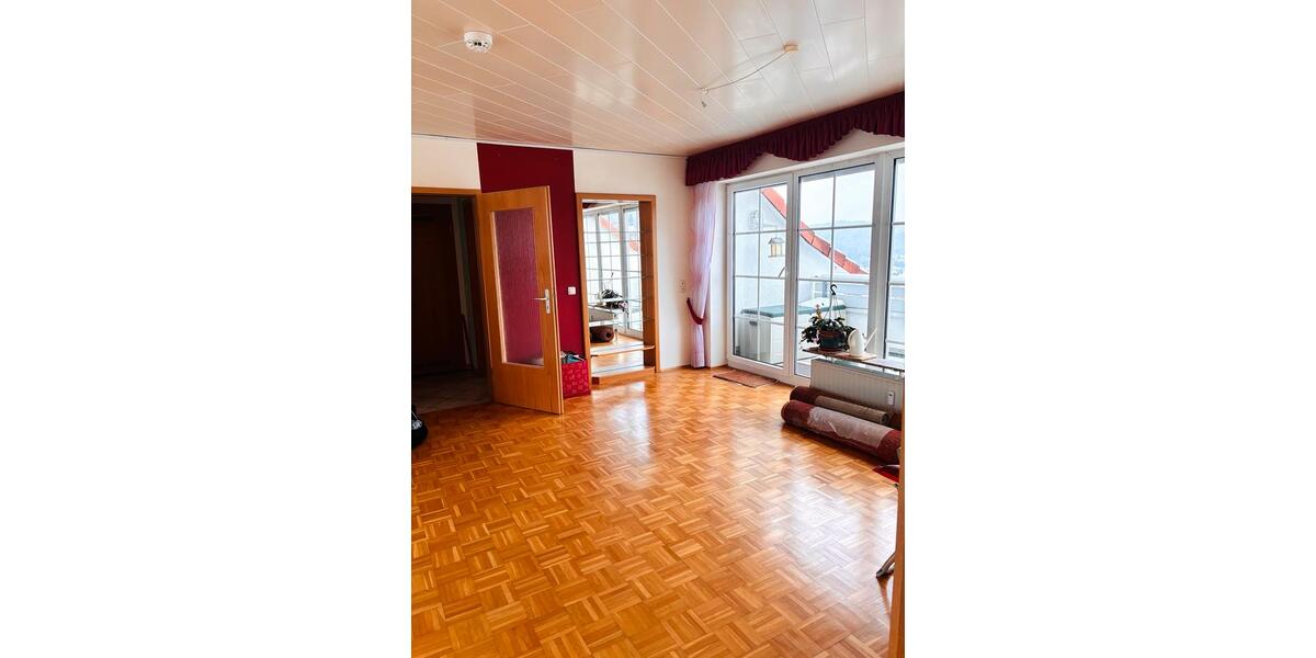 83 m2 Wohnung mit 2 Balkonen in Hann münden 3 zimmer