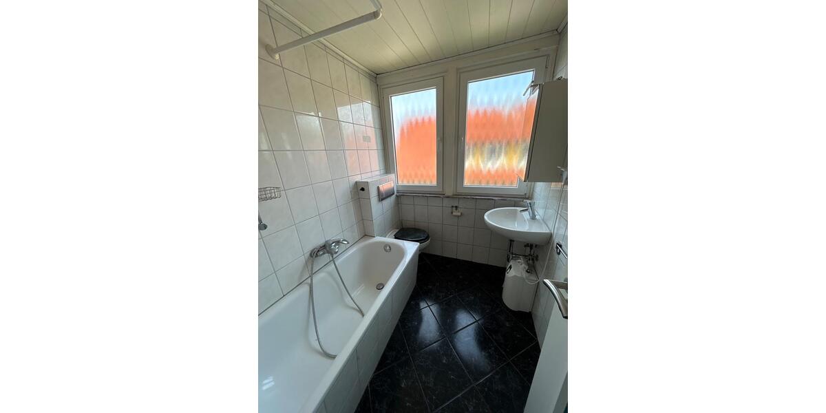Dachgeschoßwohnung Göttingen Roringen - 2.5 Zimmer, 56 m&sup2;, 169.000&euro; | Angebot:26718453