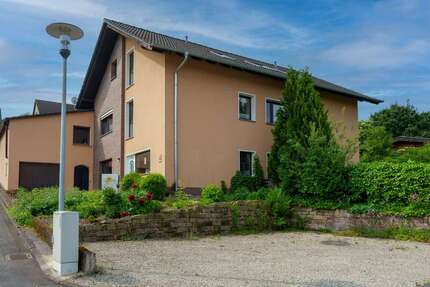 Haus zum Kaufen in Neu-Eichenberg 497.000 € 306 m² 11 zimmer