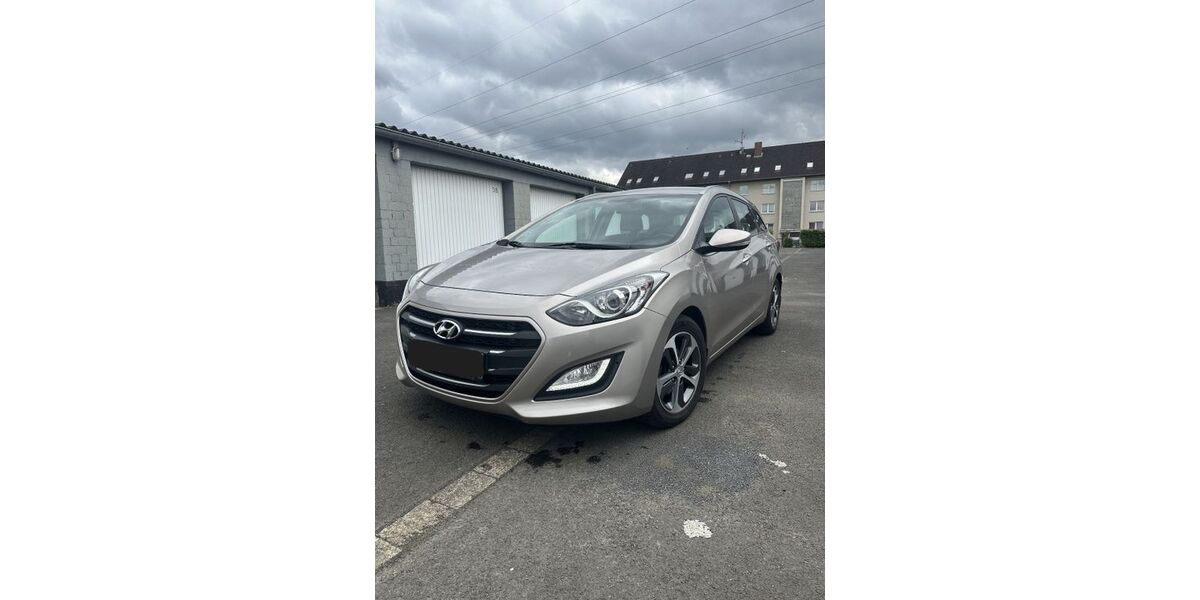 Hyundai i30 110.000 km 10.500 &euro; Göttingen 37073