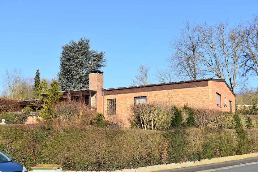Haus zum Kaufen in Bovenden 549.000 € 214 m²