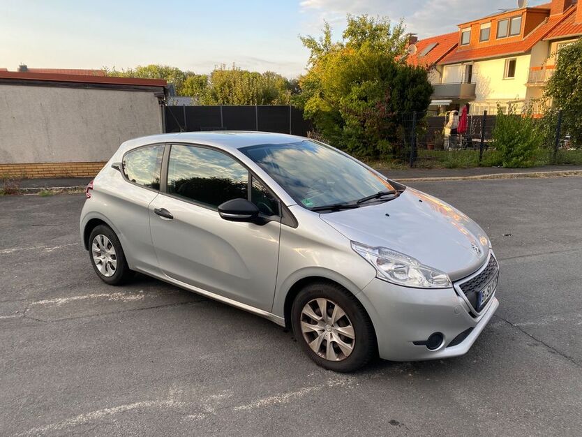 Peugeot 208 69.664 km 3.000 € Göttingen 37079