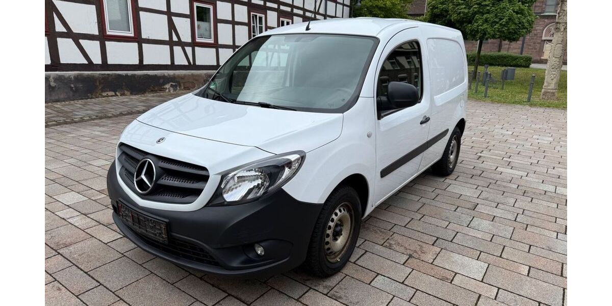Mercedes-Benz Citan 319.568 km 5.900 &euro; Göttingen 37077