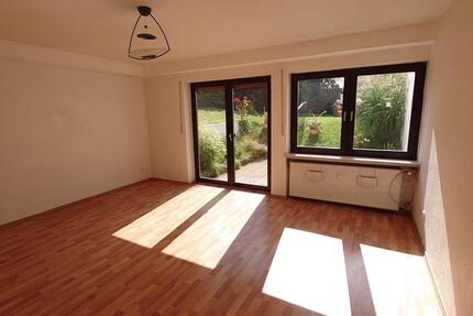 63 qm Erdgeschosswohnung in BSA zu vermieten! 2 zimmer