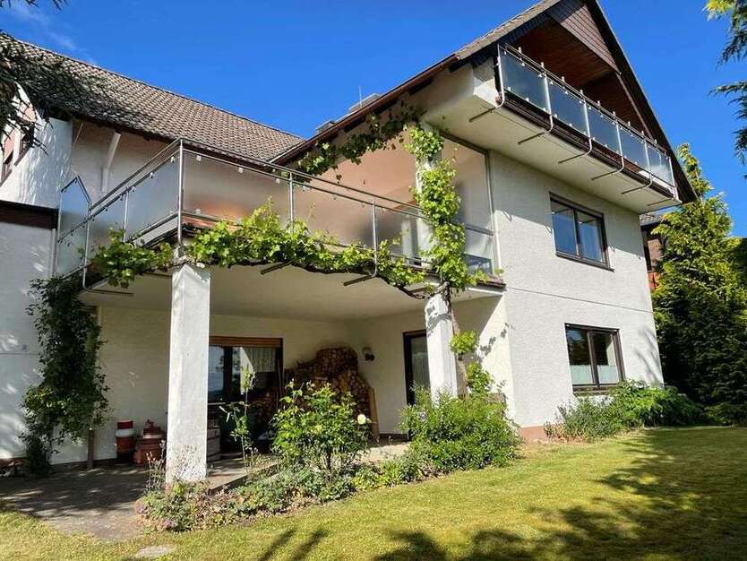 Haus zum Kaufen in Dassel 250.000 € 250 m²
