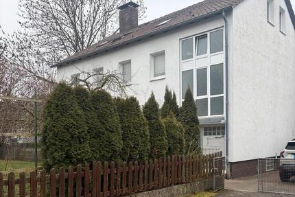 Haus Northeim - 12 Zimmer, 295 m&sup2;, 500.000&euro; | Angebot:25370052