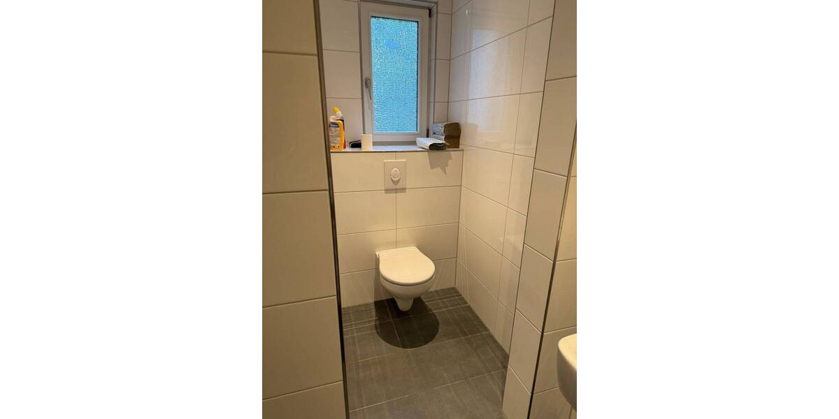 Praxis Büro Laden mit 2,5 Zimmern 2 zimmer