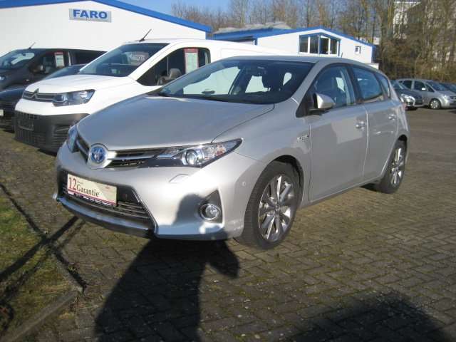 Toyota Auris 42.500 km 11.950 &euro; Göttingen 37081
