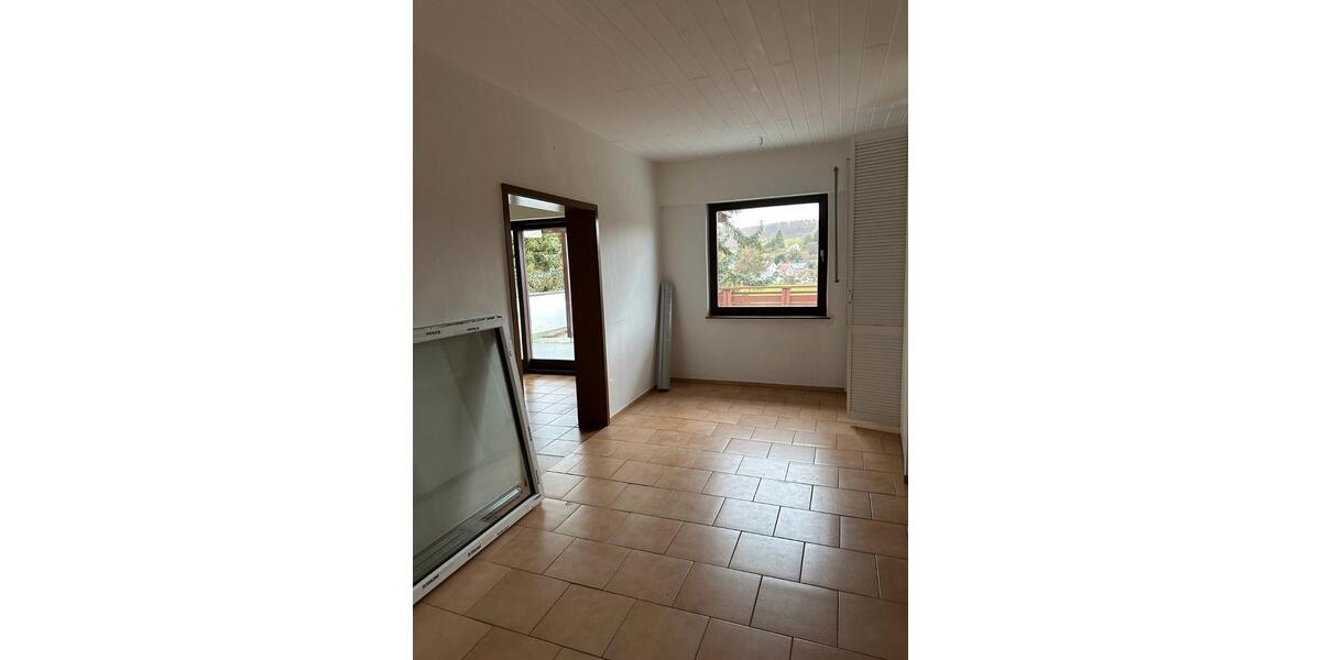 Dachgeschoßwohnung Witzenhausen - 3 Zimmer, 100 m&sup2;, 850&euro; | Angebot:25648783