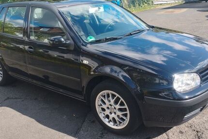 VW Golf