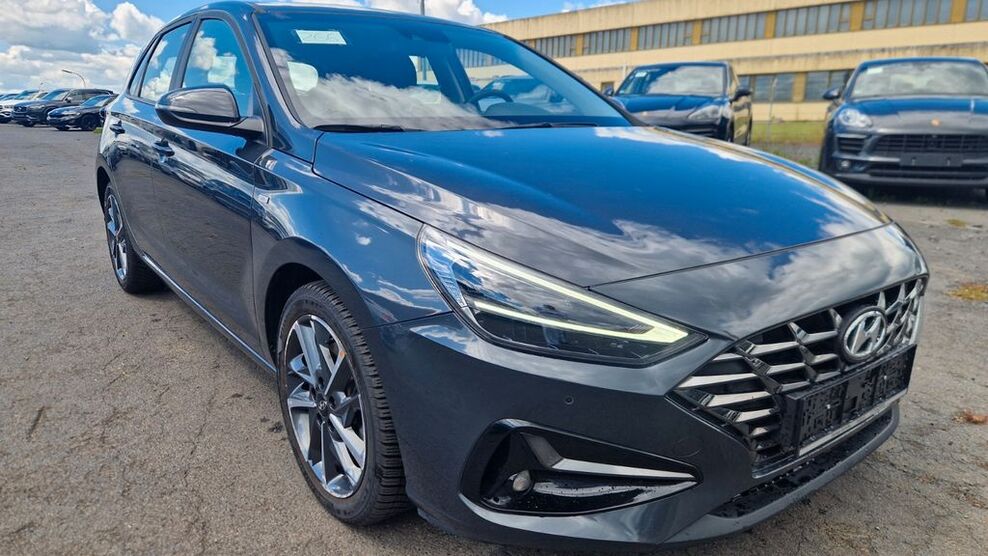 Hyundai i30 49.000 km 17.799 € Fuldatal (Kassel) 34233