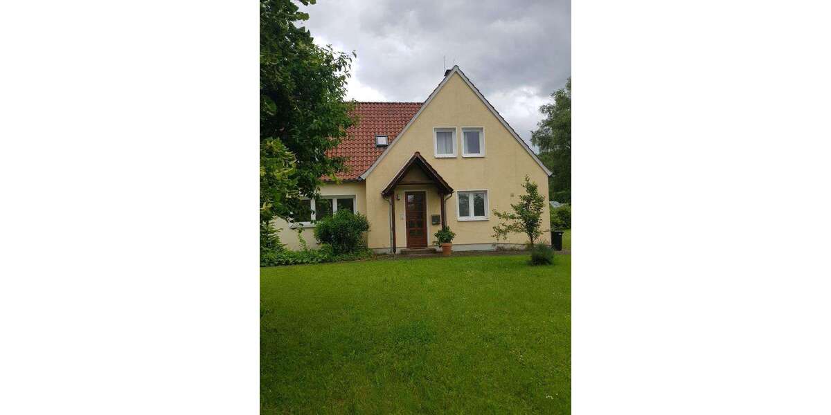 Einfamilienhaus Friedland - 8 Zimmer, 211 m&sup2;, 245.000&euro; | Angebot:26897089