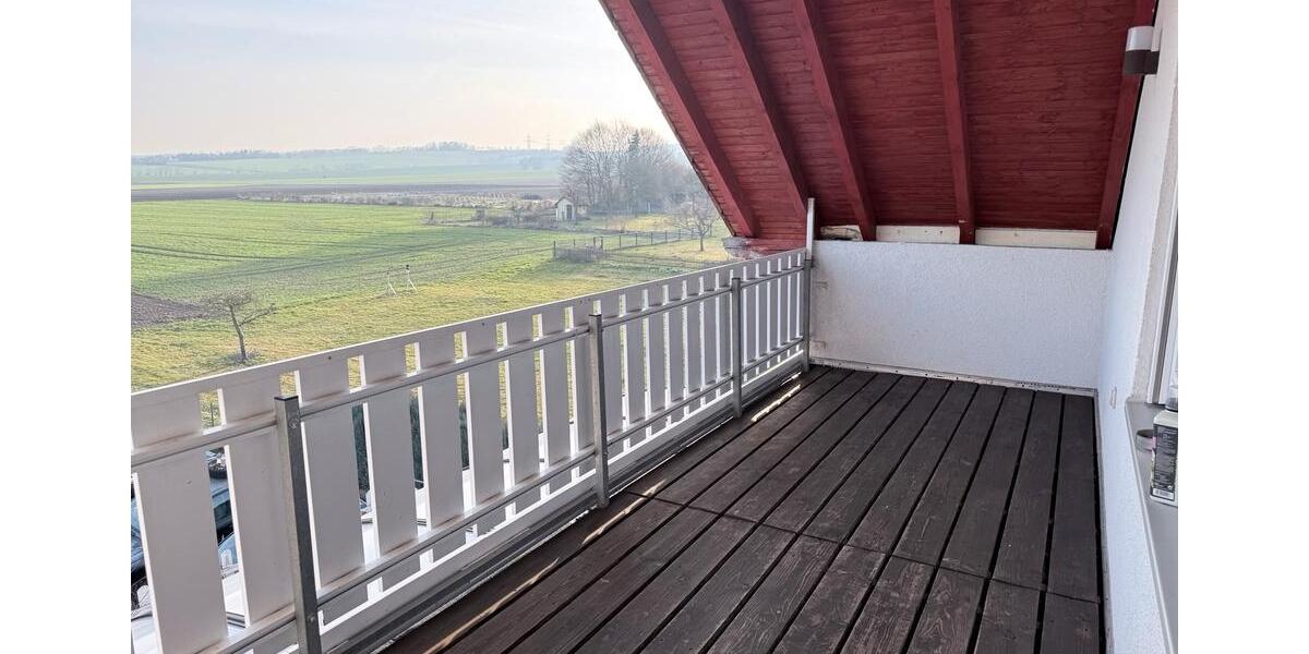 Dachgeschoßwohnung Rosdorf - 4 Zimmer, 120 m&sup2;, 600&euro; | Angebot:25406403