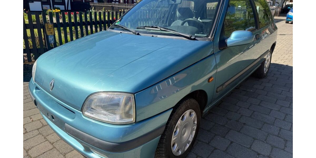 Renault Clio 117.107 km 999 &euro; Göttingen 37079