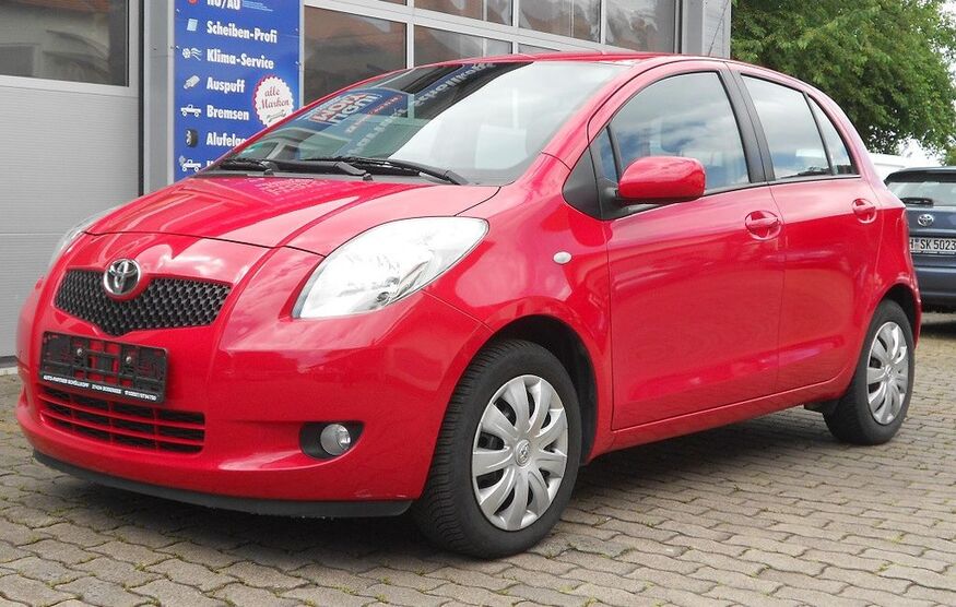 Toyota Yaris 44.000 km 5.670 € Bodensee bei Göttingen 37434