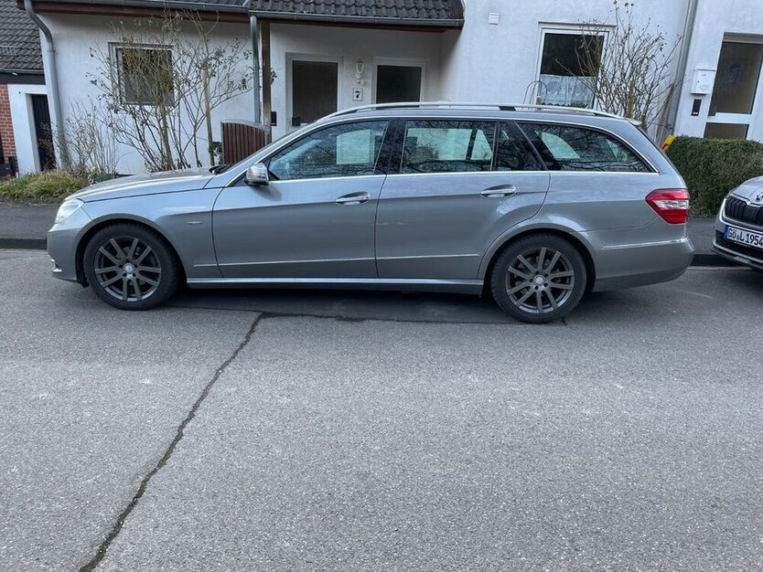 E 220