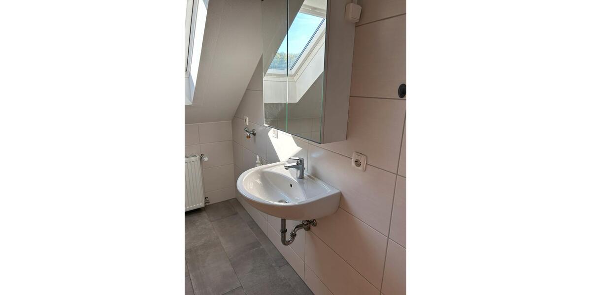Dachgeschoßwohnung Göttingen - 3 Zimmer, 72 m&sup2;, 780&euro; | Angebot:26394120