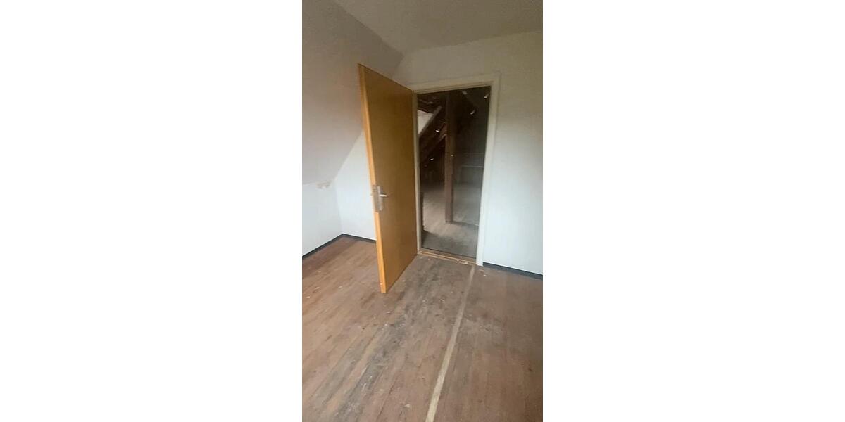 Einfamilienhaus Hardegsen - 6 Zimmer, 103 m&sup2;, 120.000&euro; | Angebot:26758264