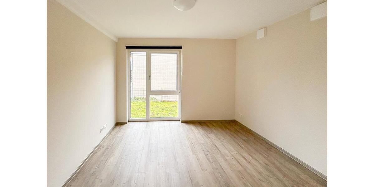 Einfamilienhaus Hardegsen - 11 Zimmer, 450 m&sup2;, 3.500&euro; | Angebot:24765793