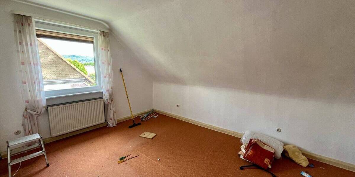 Einfamilienhaus Northeim - 7 Zimmer, 175 m&sup2;, 275.000&euro; | Angebot:26696909