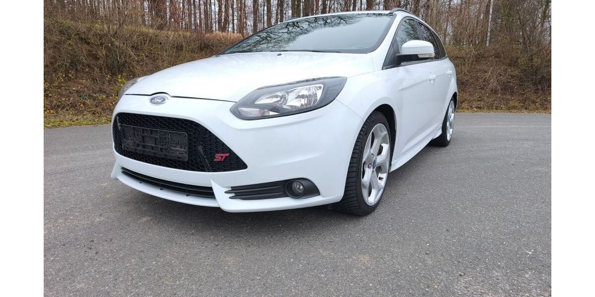 Ford Focus 177.500 km 8.599 &euro; Kalefeld 37590
