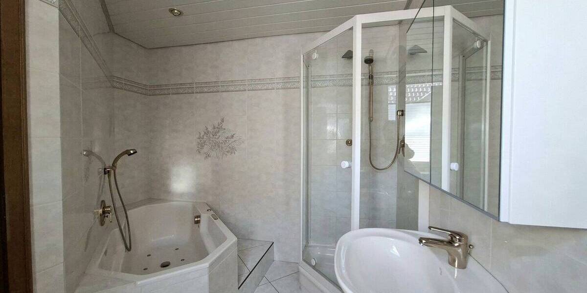 Mehrfamilienhaus, Wohnhaus Bad Sooden-Allendorf Allendorf - 4 Zimmer, 200 m&sup2;, 295.000&euro; | Angebot:26451232
