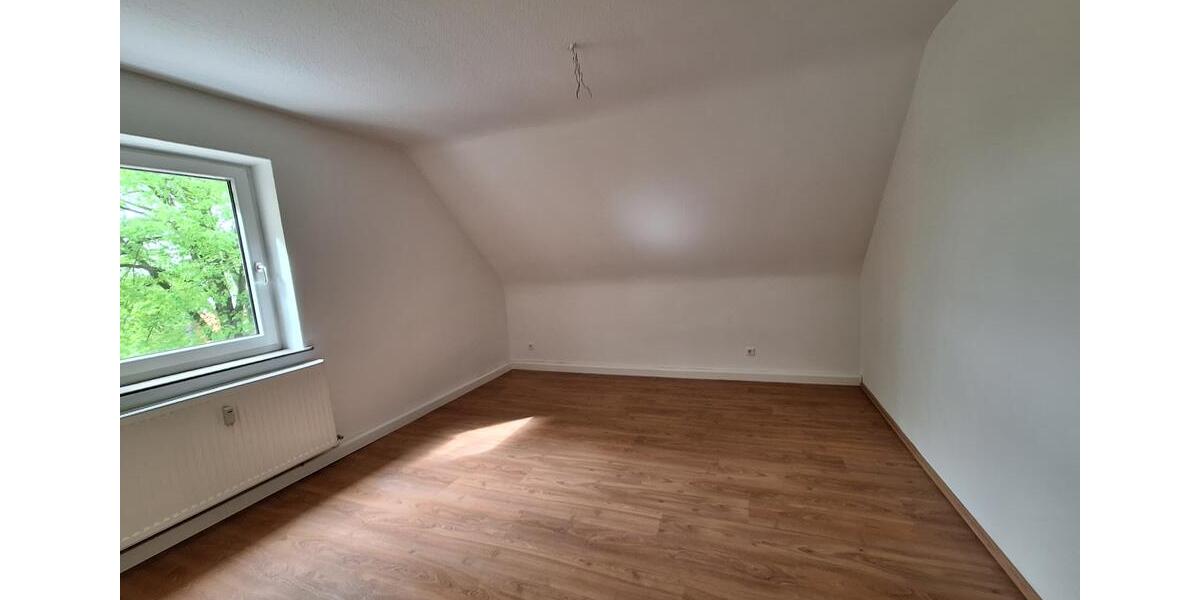 Dachgeschoßwohnung Northeim - 3 Zimmer, 59 m&sup2;, 430&euro; | Angebot:26426424