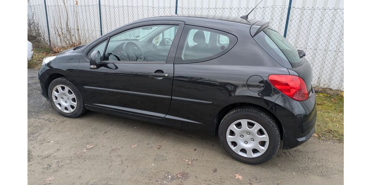 Peugeot 207 149.000 km 1.900 &euro; Uslar 37170