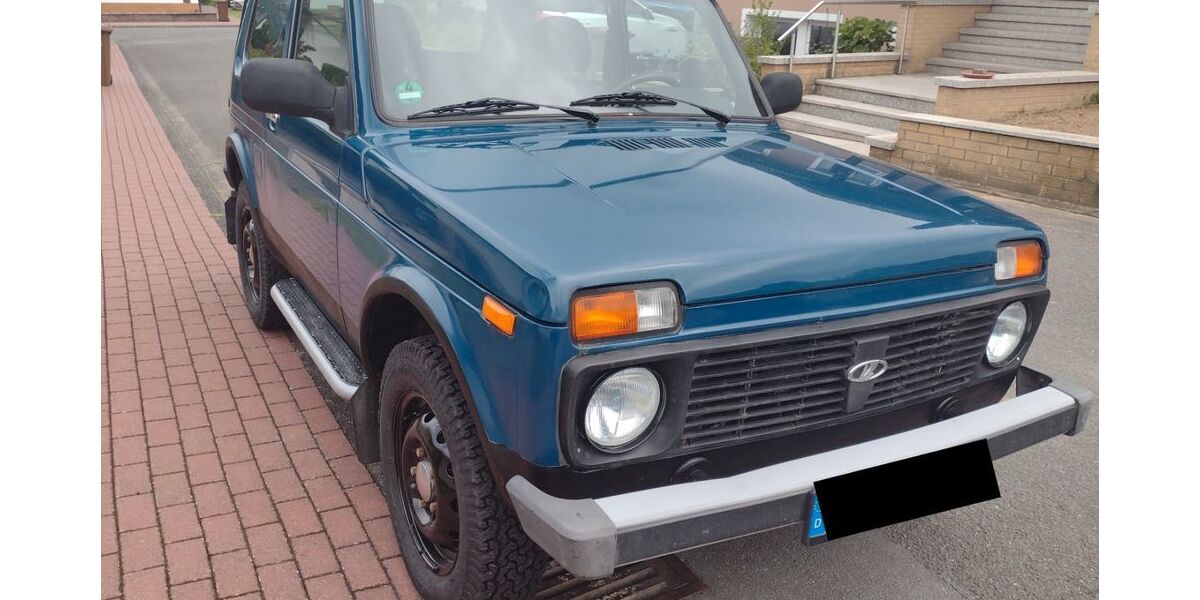 Lada Niva 61.600 km 4.800 &euro; Reinhardshagen 34359