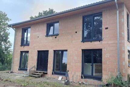 Haus Hilkerode Hilkerode - 8 Zimmer, 196 m&sup2;, 380.000&euro; | Angebot:25606552