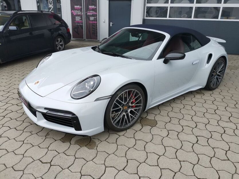992
