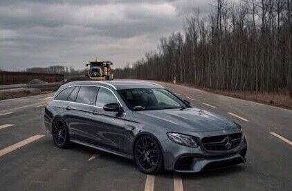 Mercedes E 63 AMG