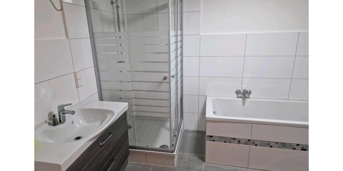 Etagenwohnung Hann. Münden - 7 Zimmer, 200 m&sup2;, 950&euro; | Angebot:26412515