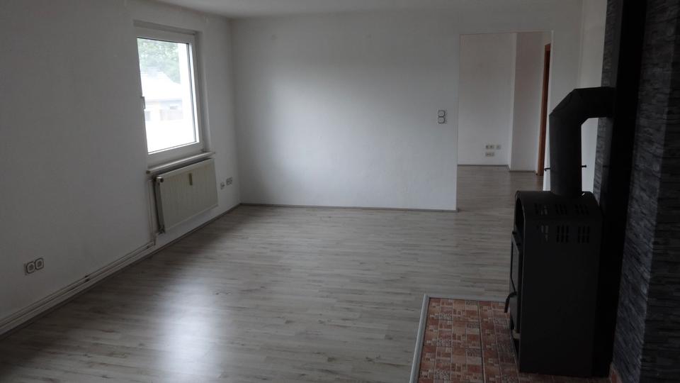 Etagenwohnung Hardegsen - 4 Zimmer, 87 m&sup2;, 400&euro; | Angebot:26236419